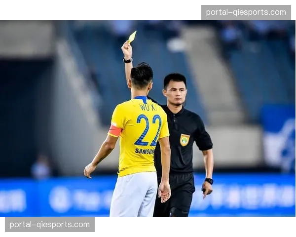 VAR介入次数三月环比下降,裁判主管称“让比赛更流畅”初见成效 VAR介入次数三月环比下降,裁判主管称“让比赛更流畅”初见成效