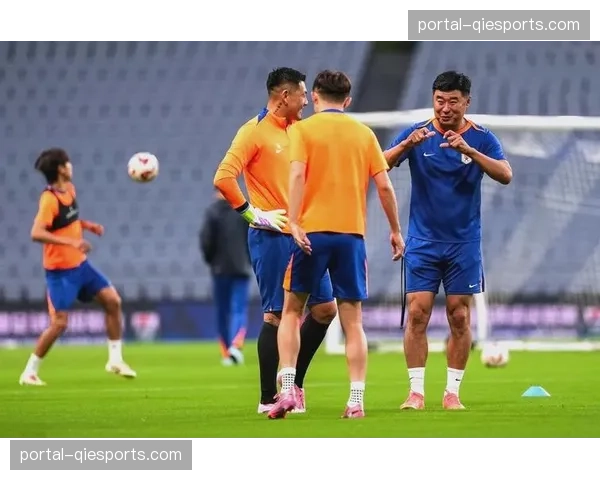 上海申花备战与山东泰山关键战，扣分阴影下球队士气高涨